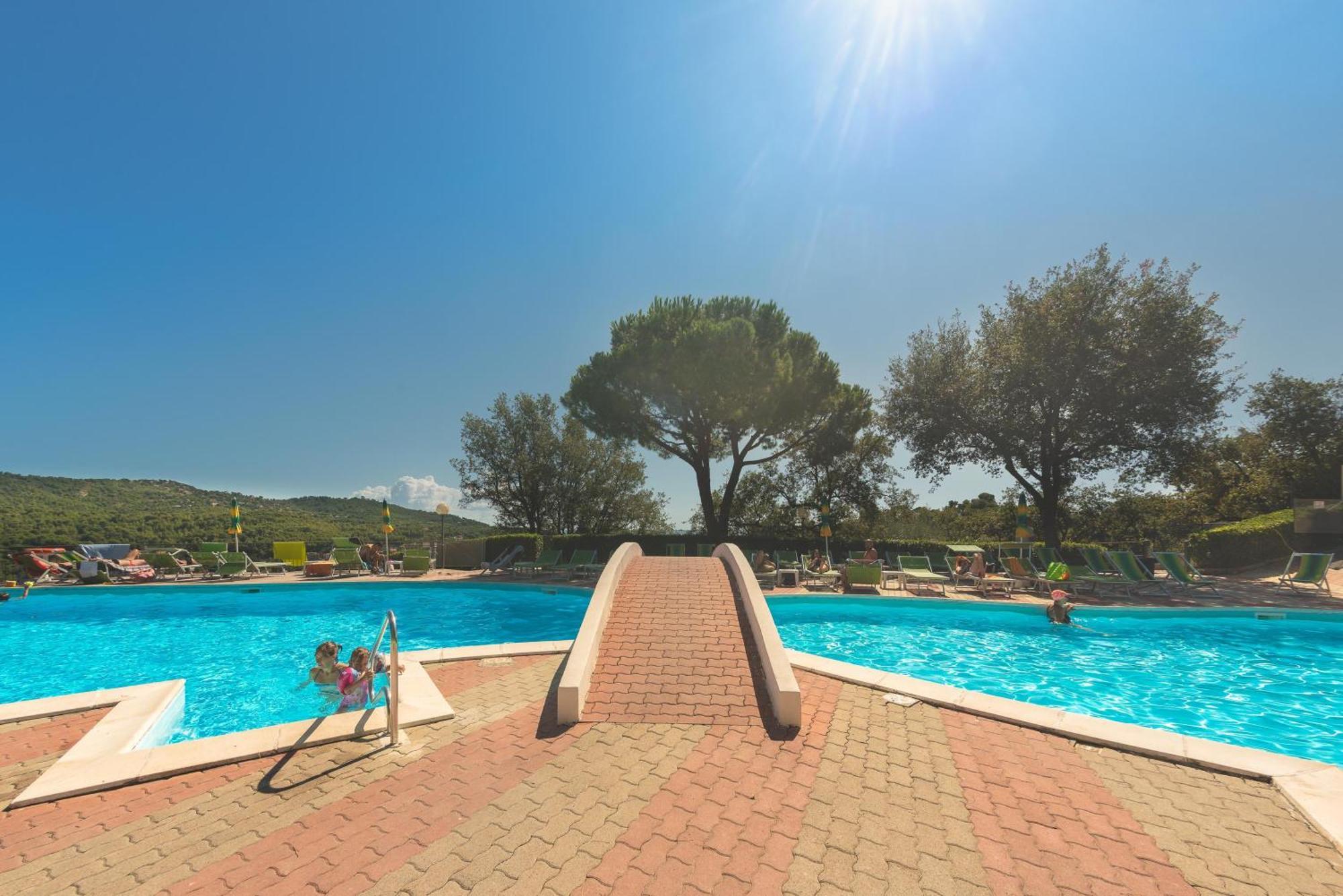 Hotel Villino Garden & Pool à Marina dʼMarina dʼAndora Extérieur photo